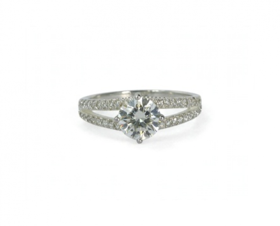 Anillo de compromiso 