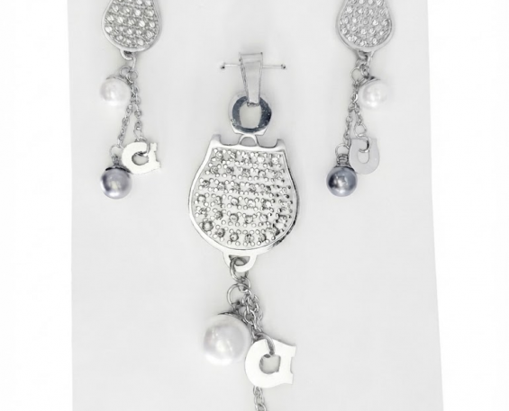 Juego de accesorios llamativos