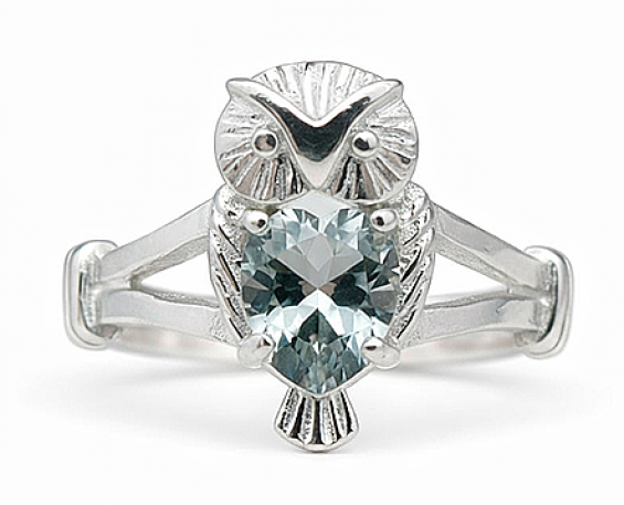 ANILLO DE PLATA EN FORMA DE BÚHO