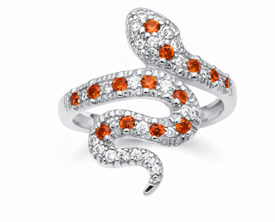 ANILLO DE PLATA EN FORMA DE SERPIENTE