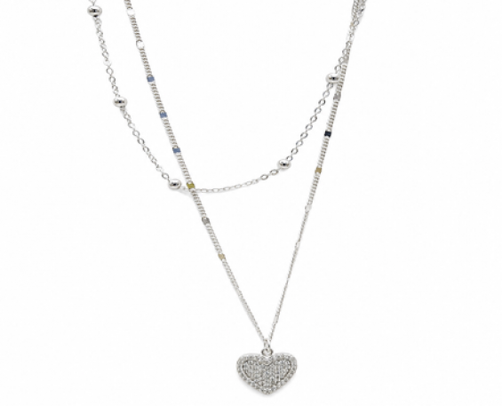 COLLAR DE PLATA CON DISEÑO DE CORAZÓN 