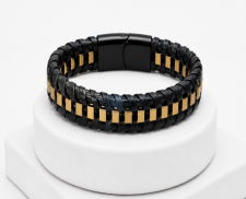 Pulsera de Piel con Detalles Dorados