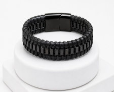. Pulsera Trenzada de Piel Negra