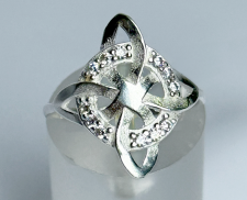 ANILLO DE PLATA NUDO DE BRUJA