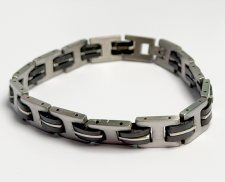 PULSERA DE ACERO INOXIDABLE PLATEADA CON NEGRO