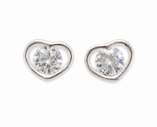 ARETES DE CORAZON STERLING PLATA
