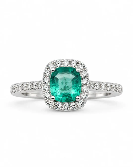 Anillo de Plata con Gema Verde