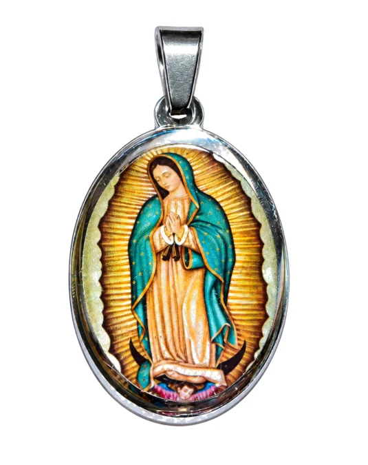 Dije de la Virgen de Guadalupe Concha