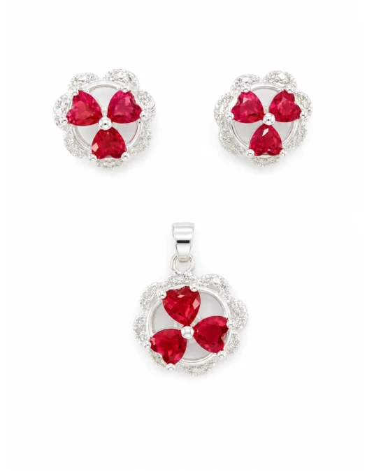 Juego de plata con diseño de flores rojas